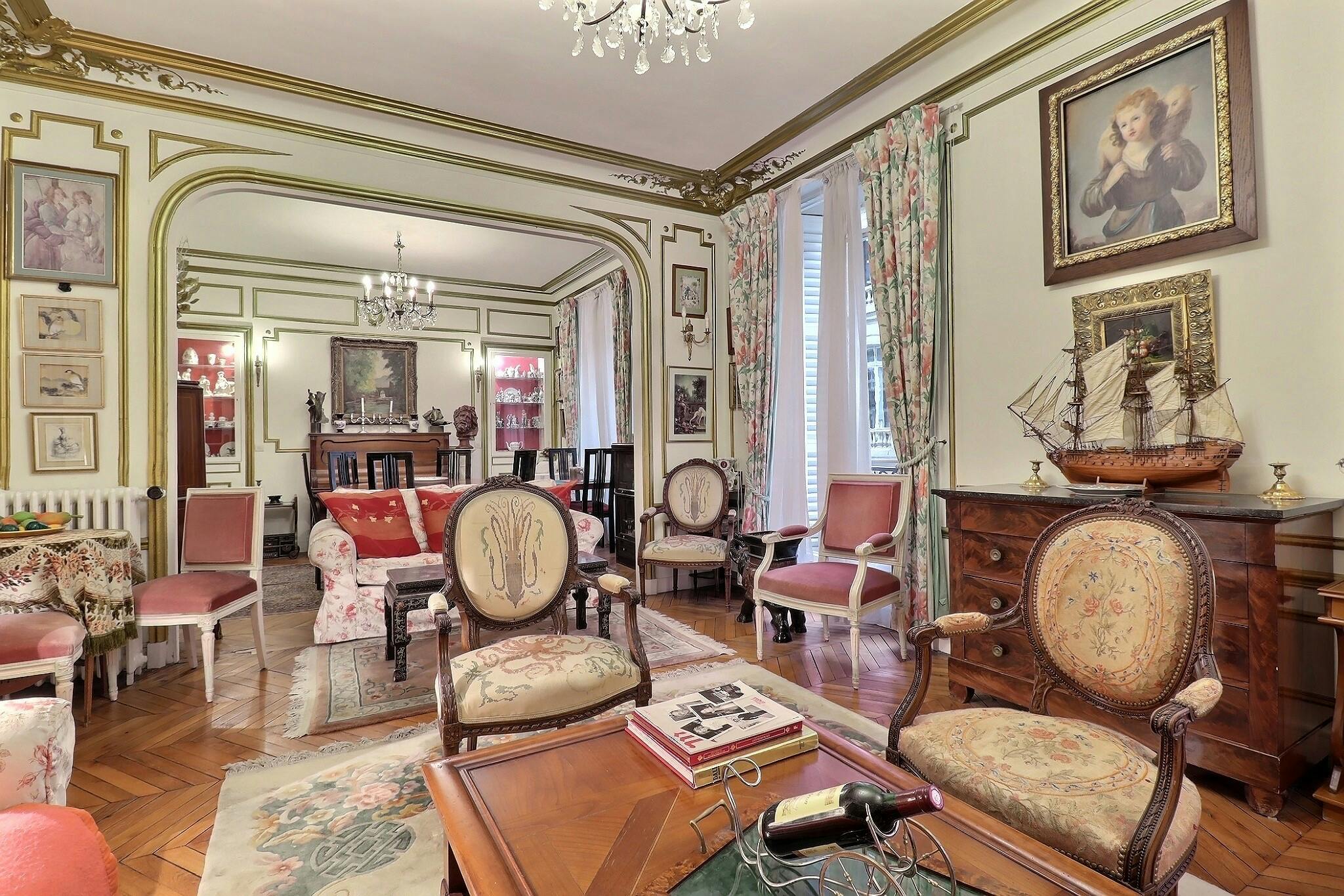 1-Bedroom Apartment in Rue du Rocher, Paris (1331992) ROOM