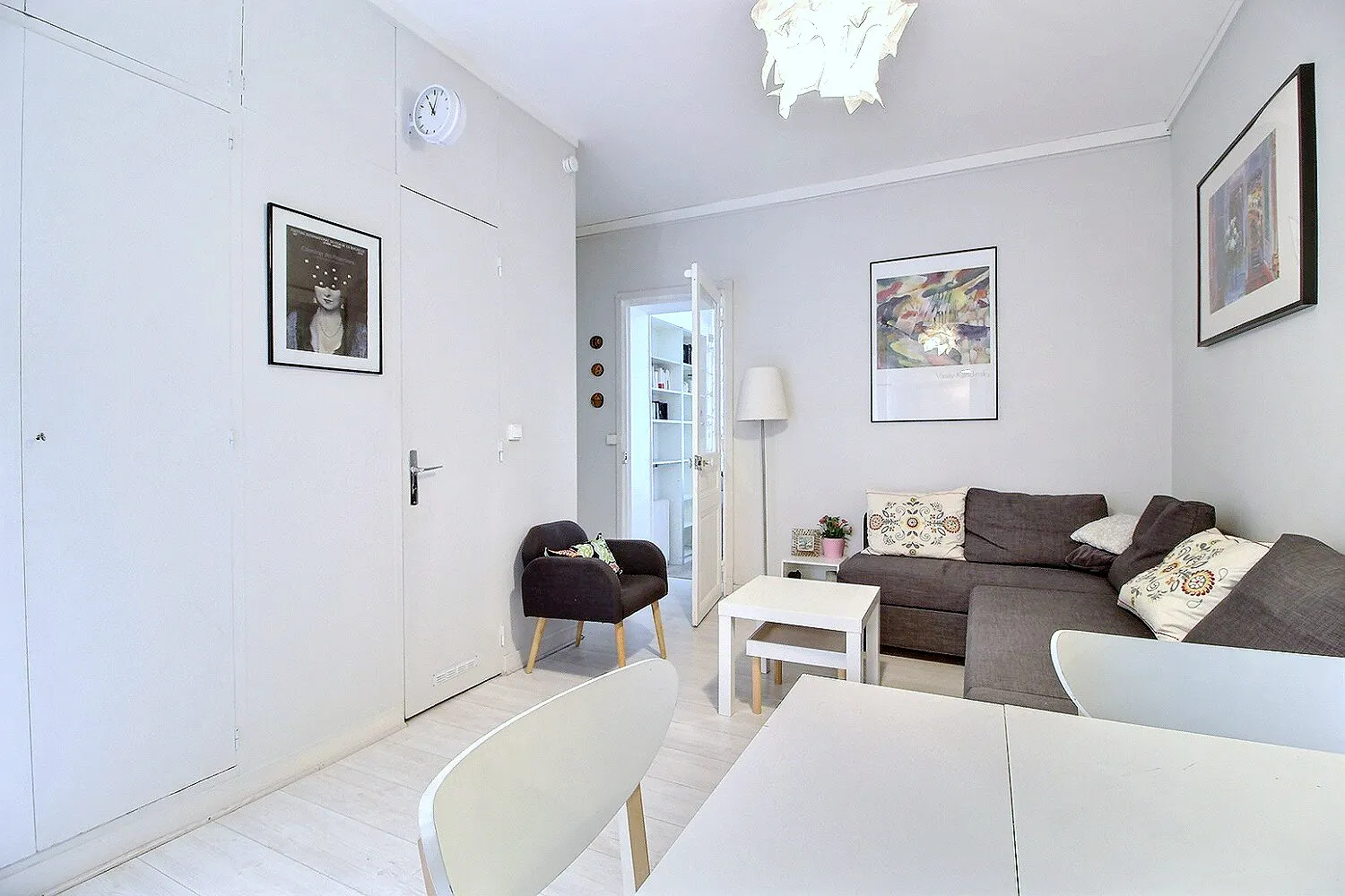 1-Bedroom Apartment in Rue Georges Saché, Paris (1331995) ROOM 3