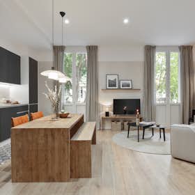 Apartment for rent for €2,938 per month in Barcelona, Carrer de Tamarit