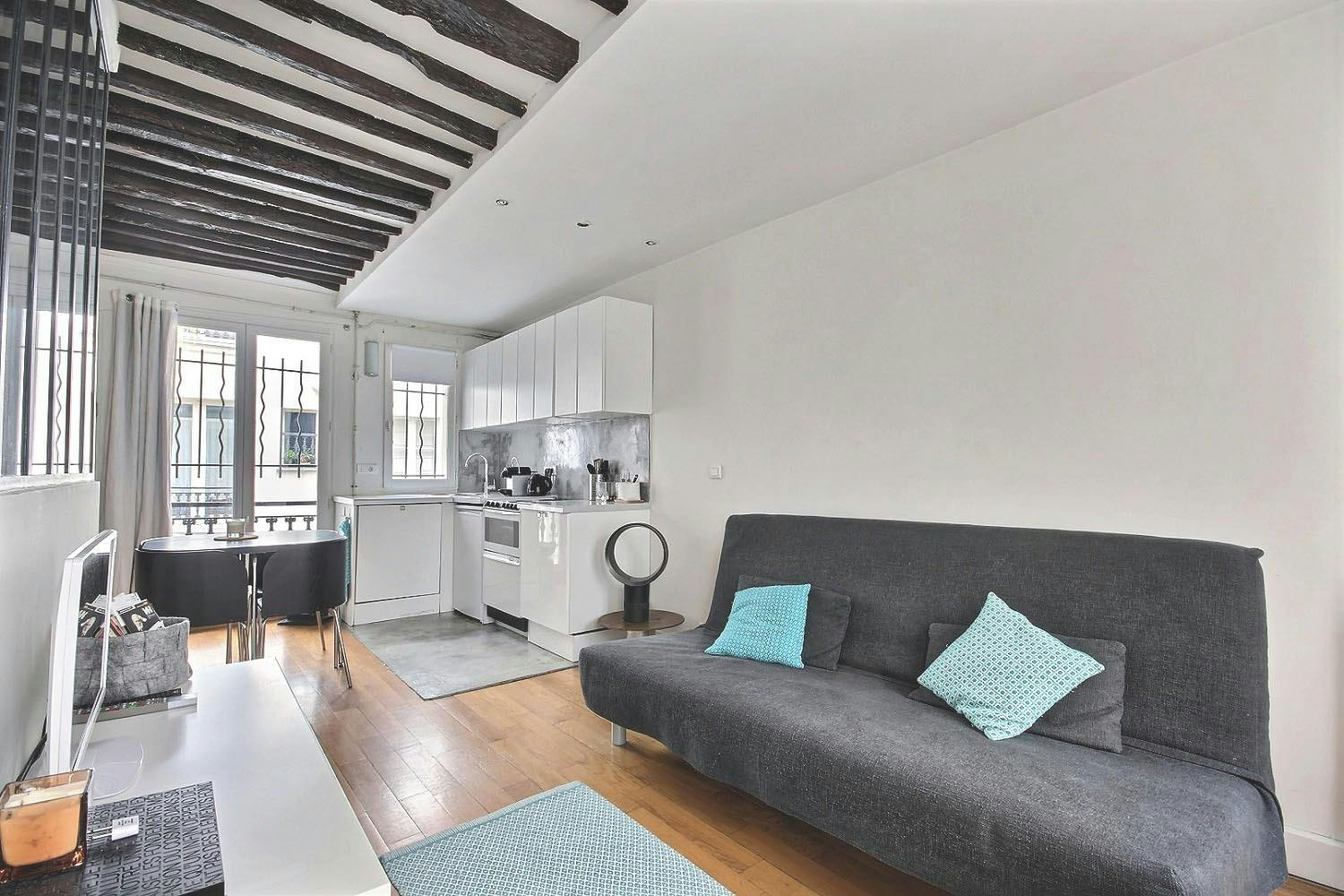 Rue des Petits Carreaux, Paris preview