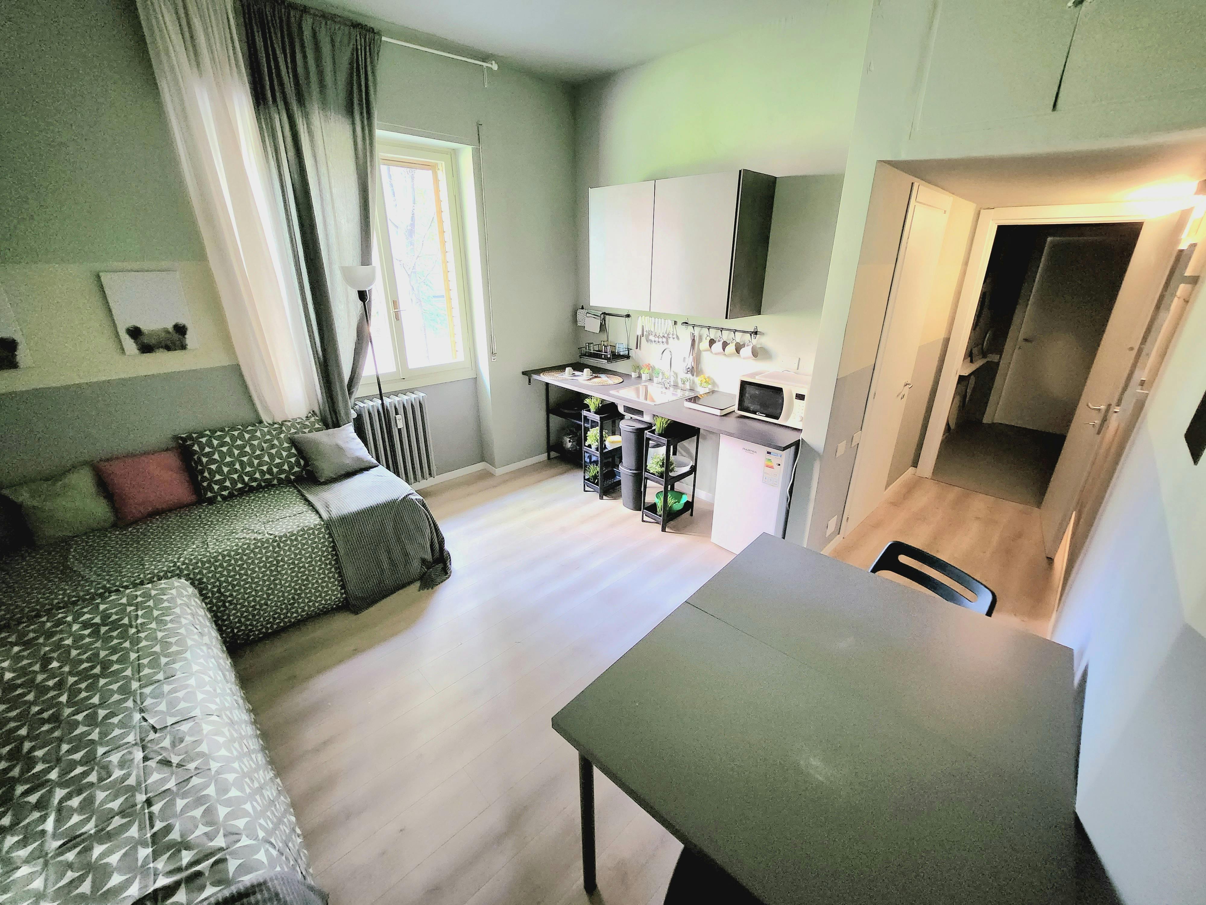 Viale Famagosta, Milan