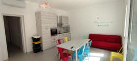 Apartment for rent for €590 per month in Scicli, Via Napoli
