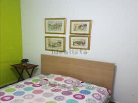 Pokój prywatny do wynajęcia za 595 € miesięcznie w mieście Vallirana, Carrer Puig Bernat
