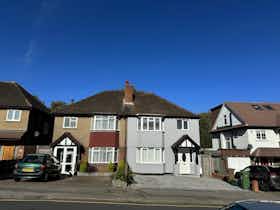 House for rent for £4,006 per month in Sutton, Mulgrave Road