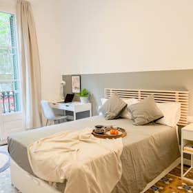 Private room for rent for €1,089 per month in Barcelona, Carrer de Mallorca
