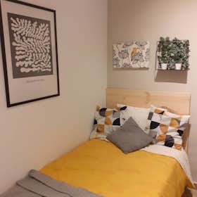 WG-Zimmer for rent for 350 € per month in Gijón, Calle Ecuador