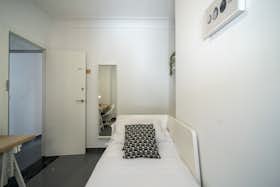 Private room for rent for €480 per month in Valencia, Carrer Pizarro