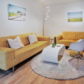 Appartement te huur voor € 2.350 per maand in Köln, Benfleetstraße