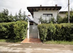 Apartamento en alquiler por 1400 € al mes en Verona, Via Legnago