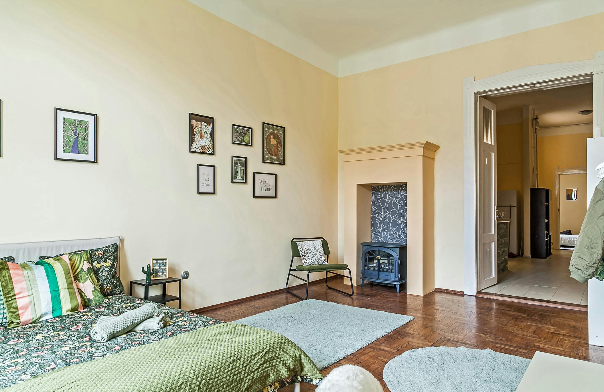 preview gallery tile