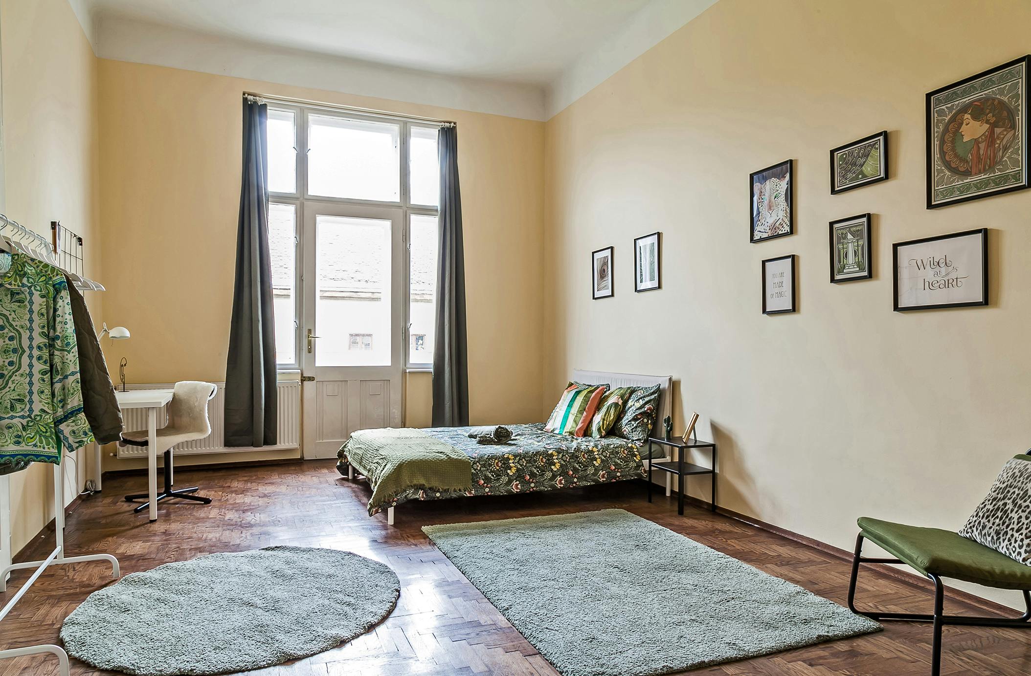 preview gallery tile