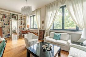 House for rent for €3,600 per month in Milan, Via Conca del Naviglio