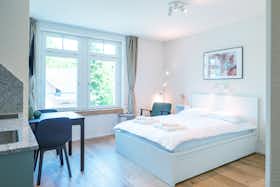 Monolocale in affitto a 2.332 € al mese a Zürich, Forchstrasse