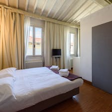 Studio for rent for 1.100 € per month in Florence, Via del Campuccio