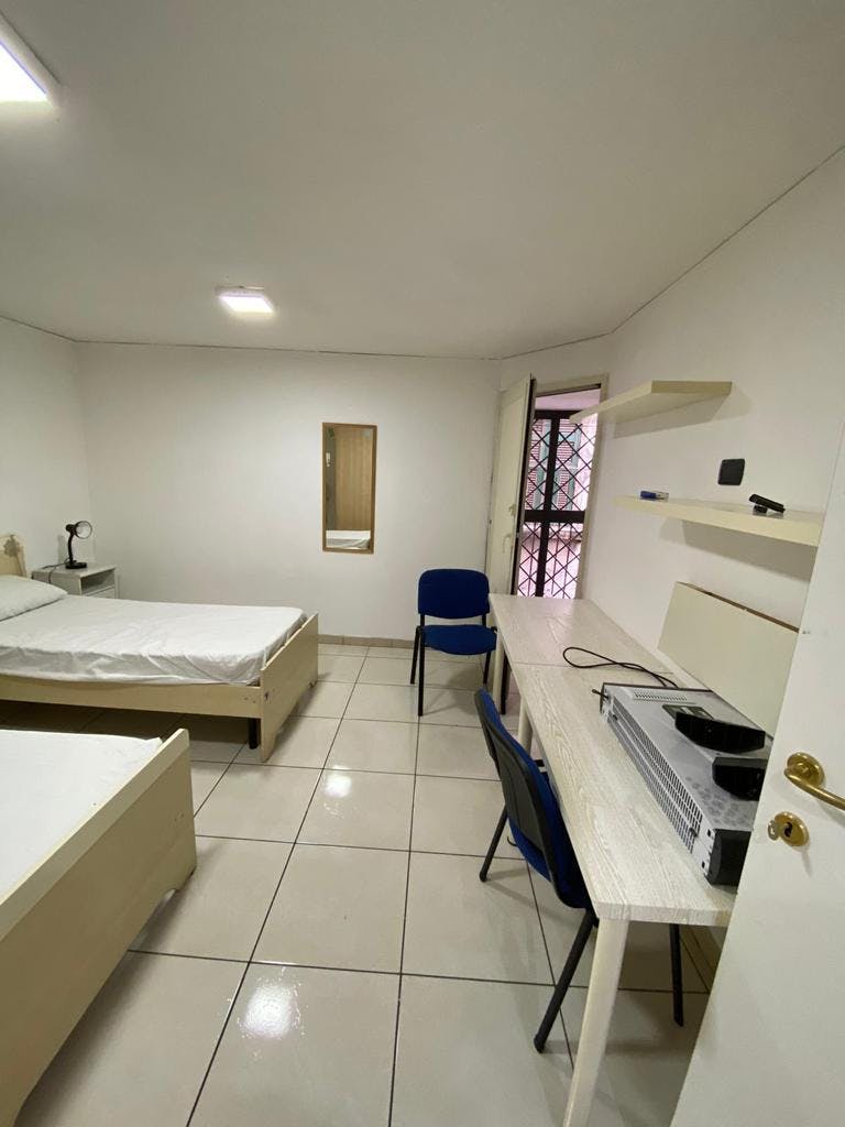 共用房间 正在以 €495 的月租出租，其位于 Naples, Via San Nicandro
