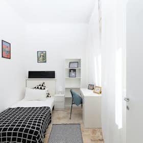 私人房间 正在以 €530 的月租出租，其位于 Rimini, Corso d'Augusto