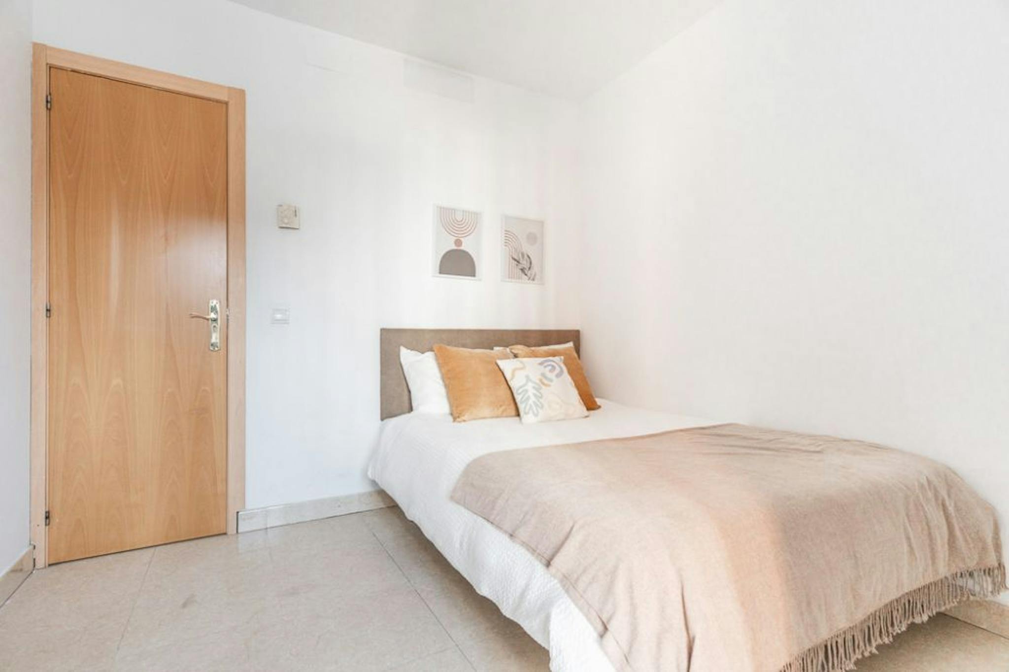 Plaza de Santa Cruz, Madrid preview