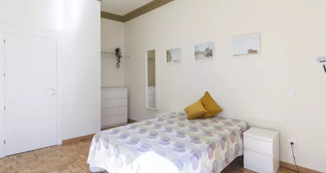 Private room in Calle de San Bernardo, Madrid (1334359) room image 1
