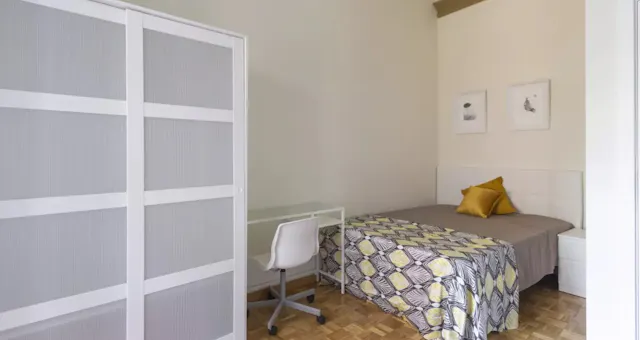 Private room in Calle de San Bernardo, Madrid (1334363) room image 1