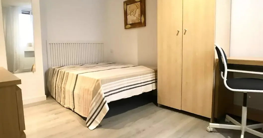 Private room in Calle de Rosario Pino, Madrid (1334396) ROOM 1
