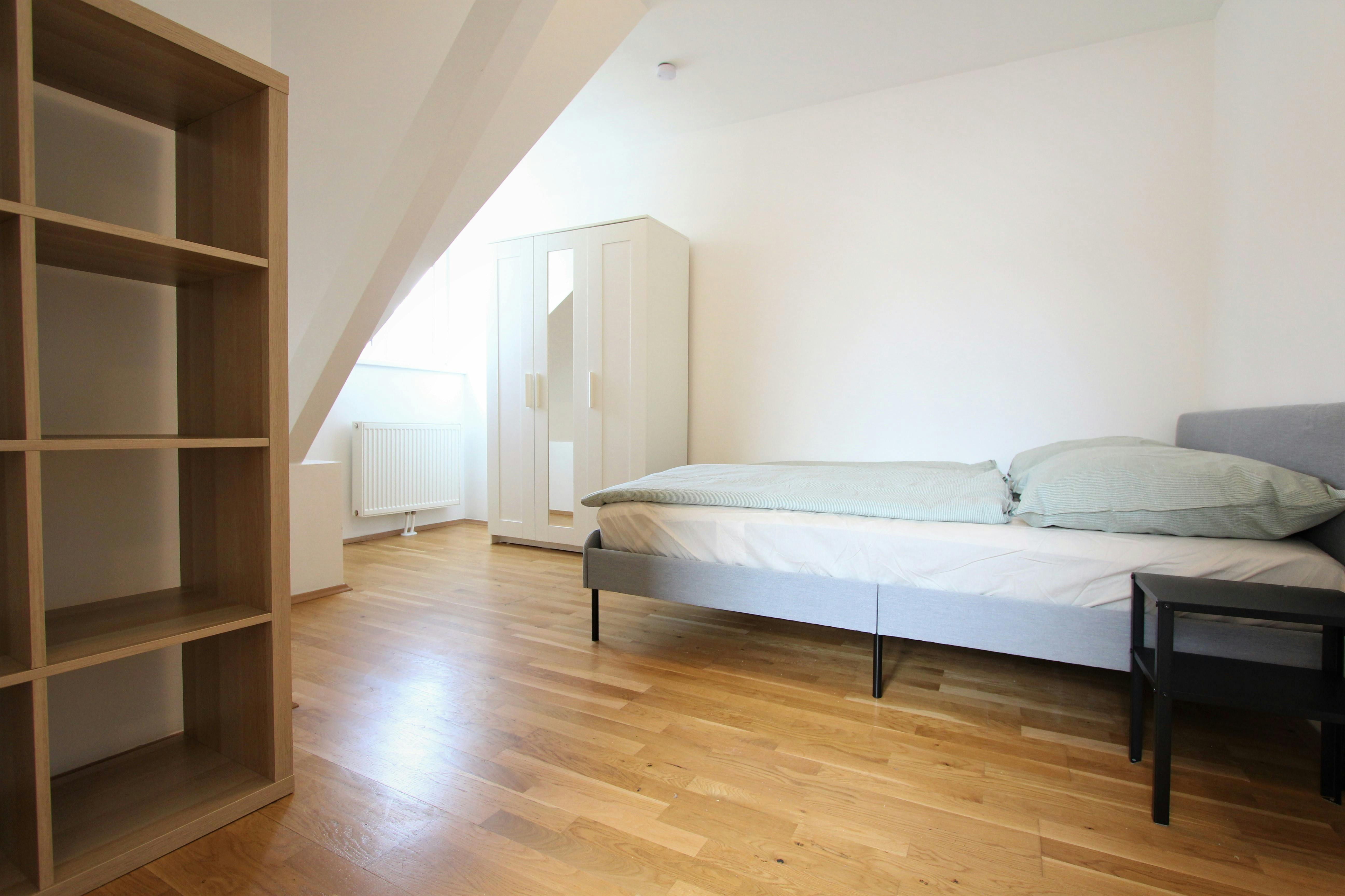 Steinergasse, Vienna preview