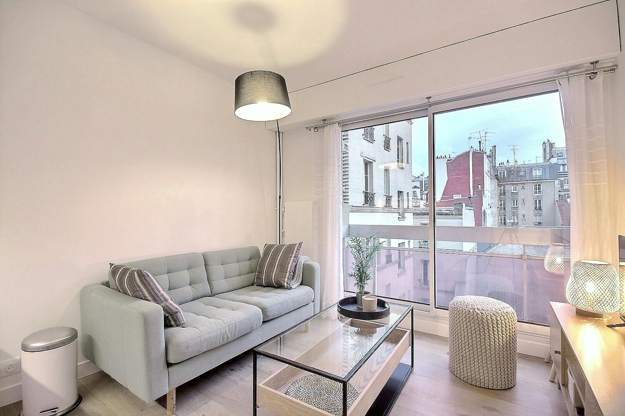 Rue des Dames, Paris preview