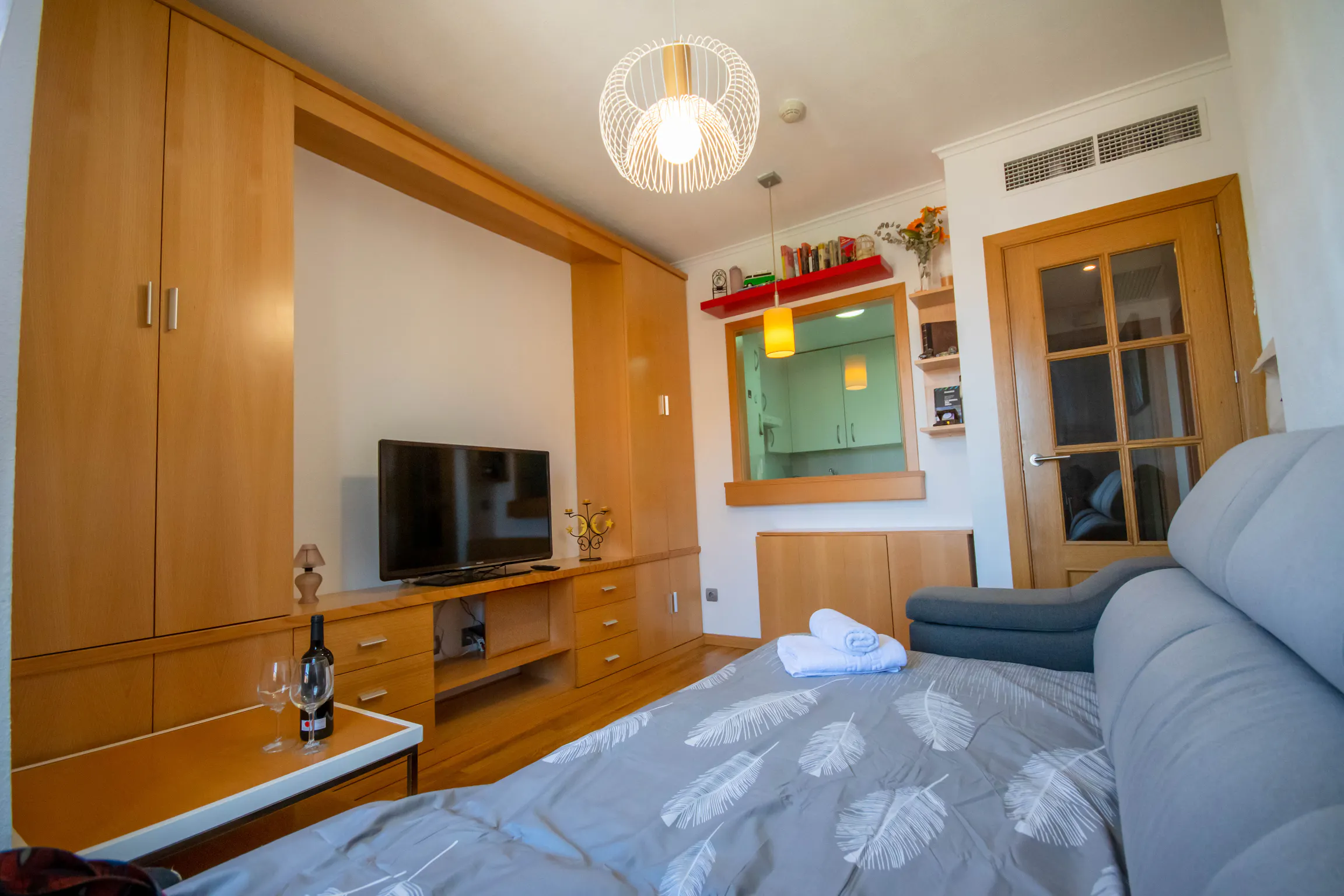 1-Bedroom Apartment in Calle de Campezo, Madrid (1335161) ROOM 1