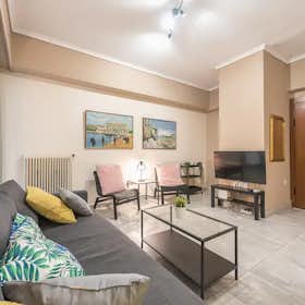 Appartement te huur voor € 3.000 per maand in Piraeus, Alkiviadou