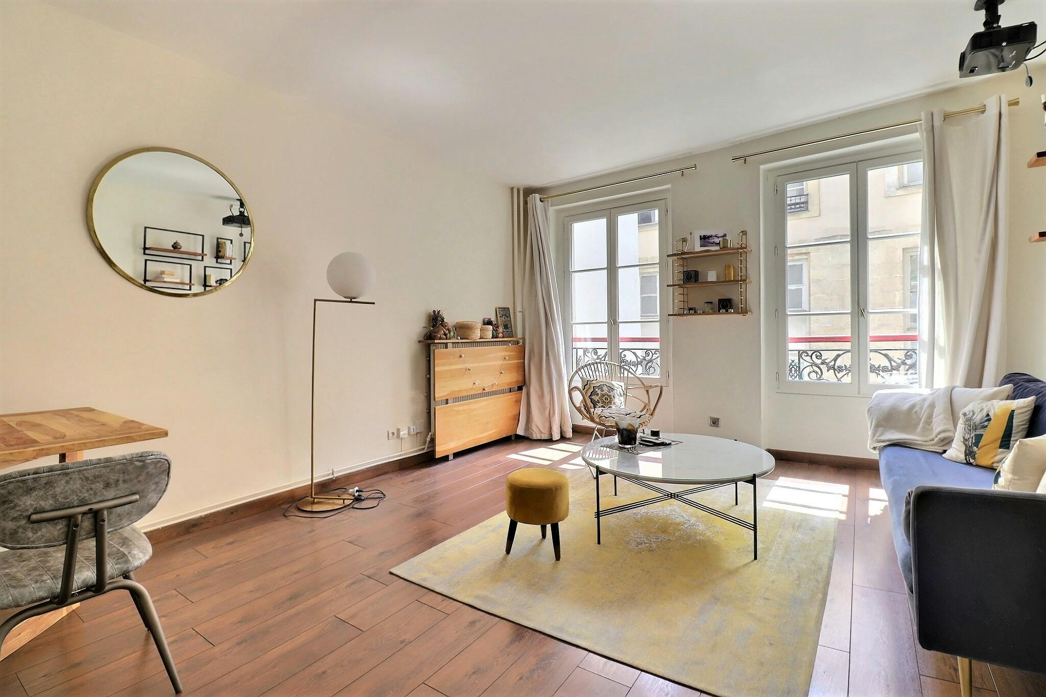 Rue des Gravilliers, Paris preview