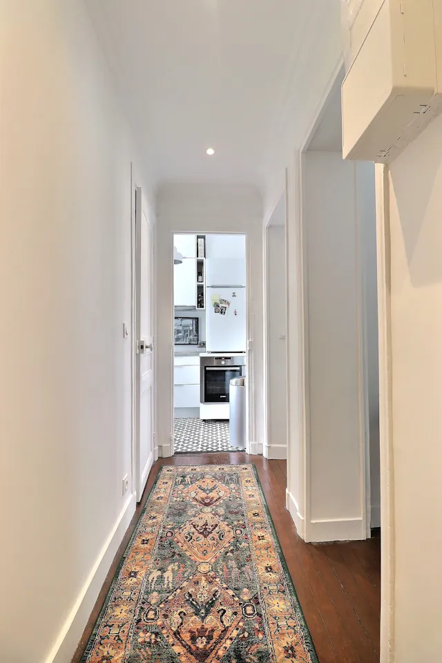 1-Bedroom Apartment in Rue Paul Bert, Paris (1336119) room image 2
