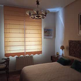 私人房间 正在以 €280 的月租出租，其位于 Oviedo, Calle Chile