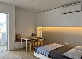 Appartamento in affitto a 950 € al mese a Athens, nikolaou plastira