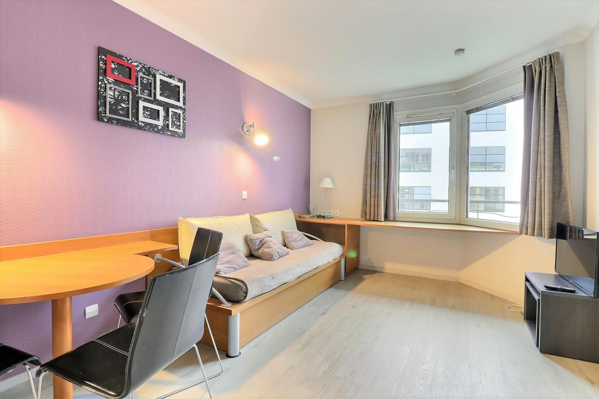 Apartment for rent for €1,473 per month in Issy-les-Moulineaux, Rue Éliane Jeannin-Garreau