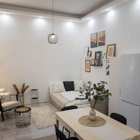 Apartment for rent for HUF 408,832 per month in Budapest, Szarka utca