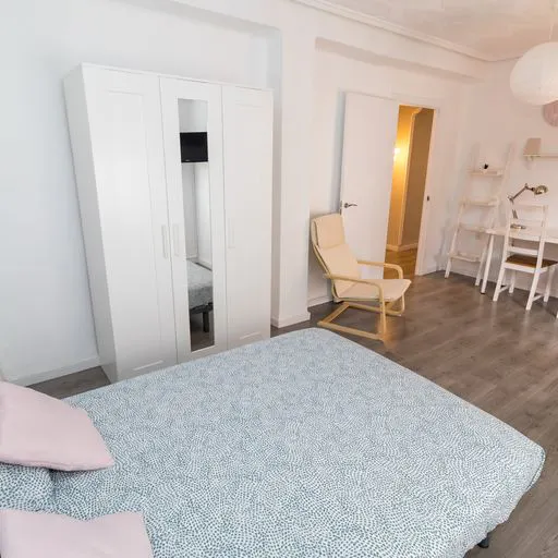 Private room in Carrer Actor Llorens, Valencia (1337323) room image 2