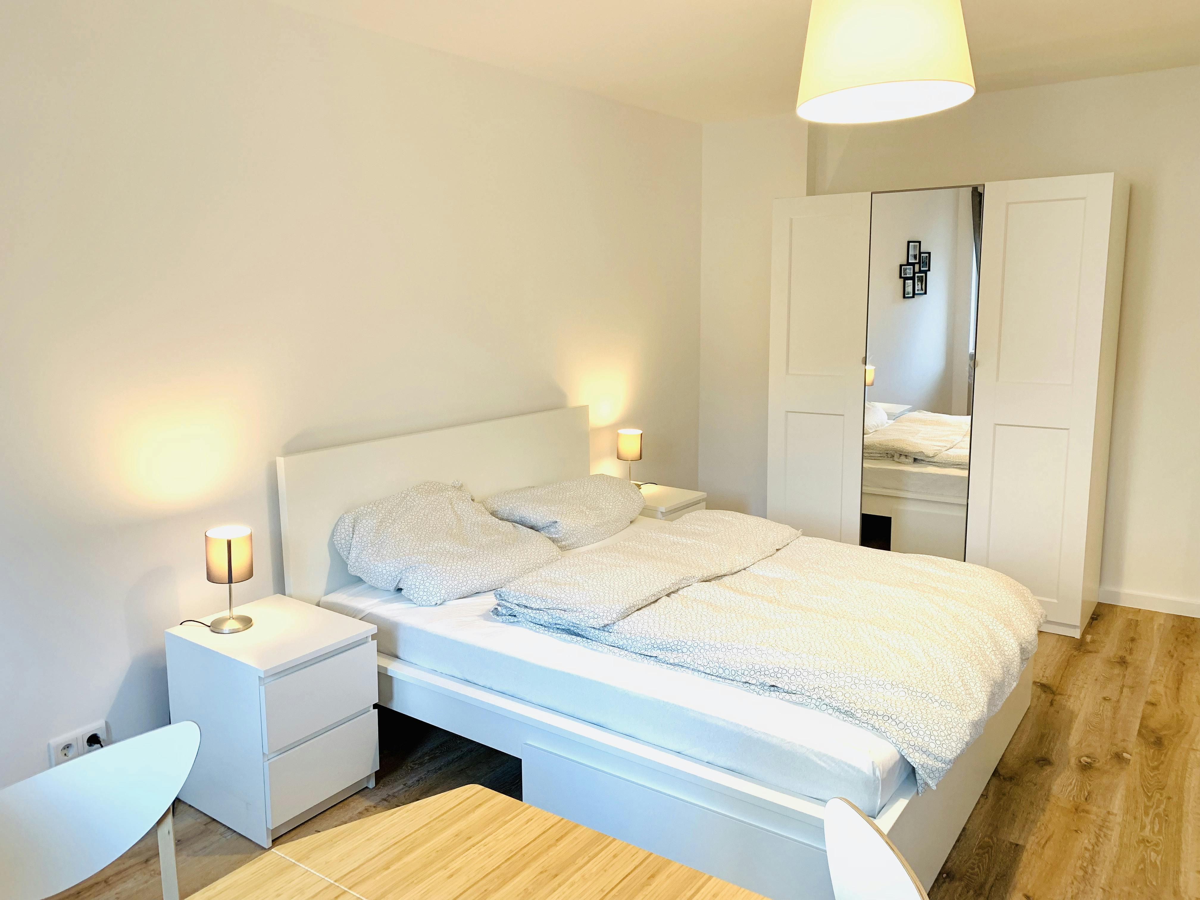 Apartment for rent for €1,200 per month in Berlin, Eisenbahnstraße