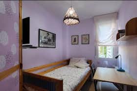 Privé kamer te huur voor € 500 per maand in Madrid, Calle de Seseña