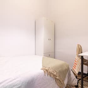 Private room for rent for €750 per month in Barcelona, Carrer de Mallorca