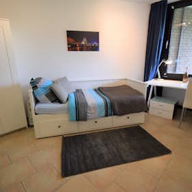 WG-Zimmer for rent for 899 € per month in Köln, Ziegeleiweg