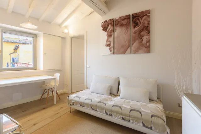 1-Bedroom Apartment in Via del Crocifisso, Florence (1339781) room image 2