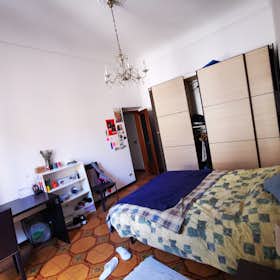 Private room for rent for €1,200 per month in Florence, Via San Gallo