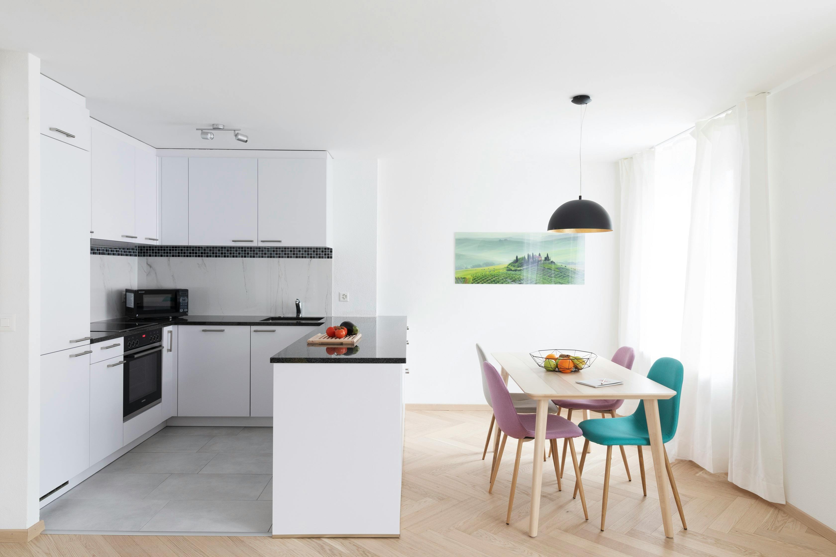 Appartamento in affitto a 6619 € al mese a Zürich, Badenerstrasse