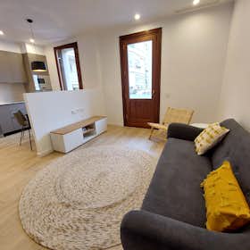 Apartment for rent for €1,750 per month in Barcelona, Carrer de Còrsega