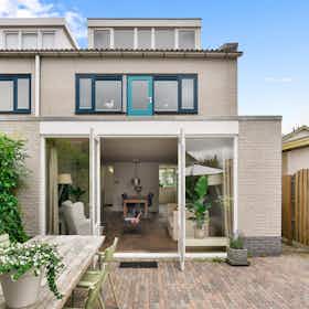 Дом сдается в аренду за 2 500 € в месяц в Amersfoort, Het Groene Schaap
