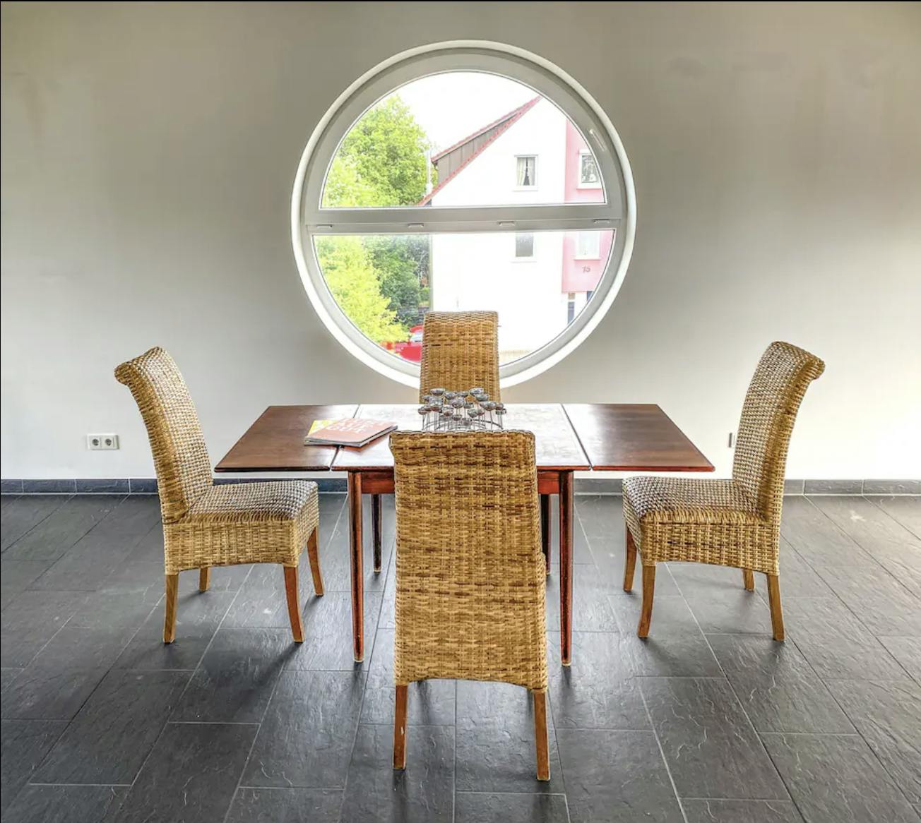 Lägenhet att hyra för 1 125 € i månaden i Petersberg, Almendorfer Straße