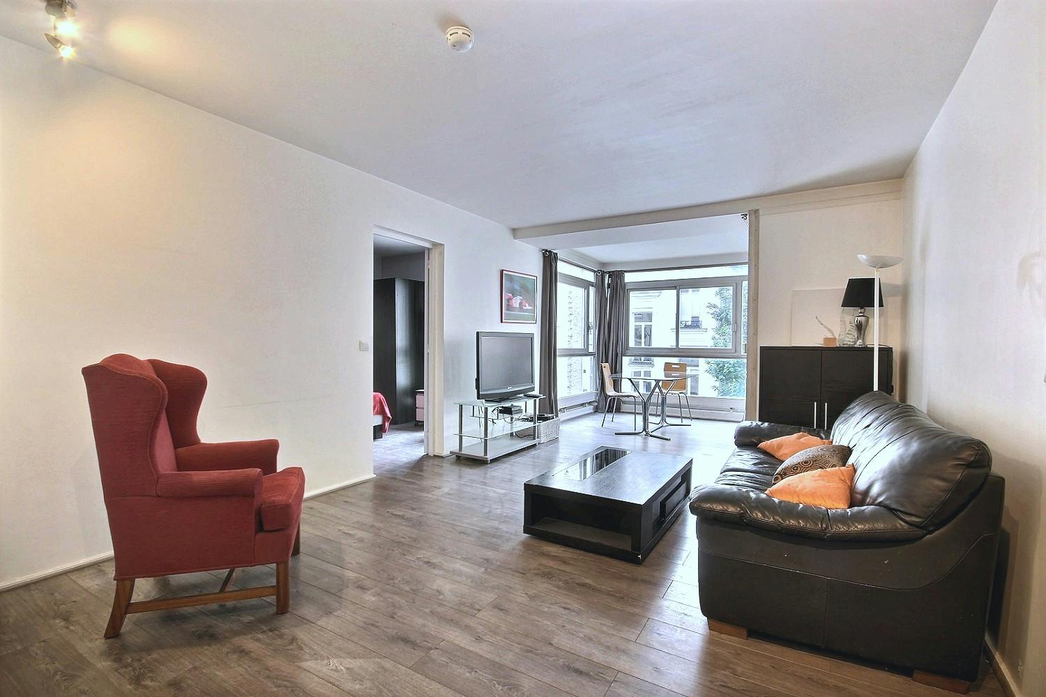 Rue Chanez, Paris preview