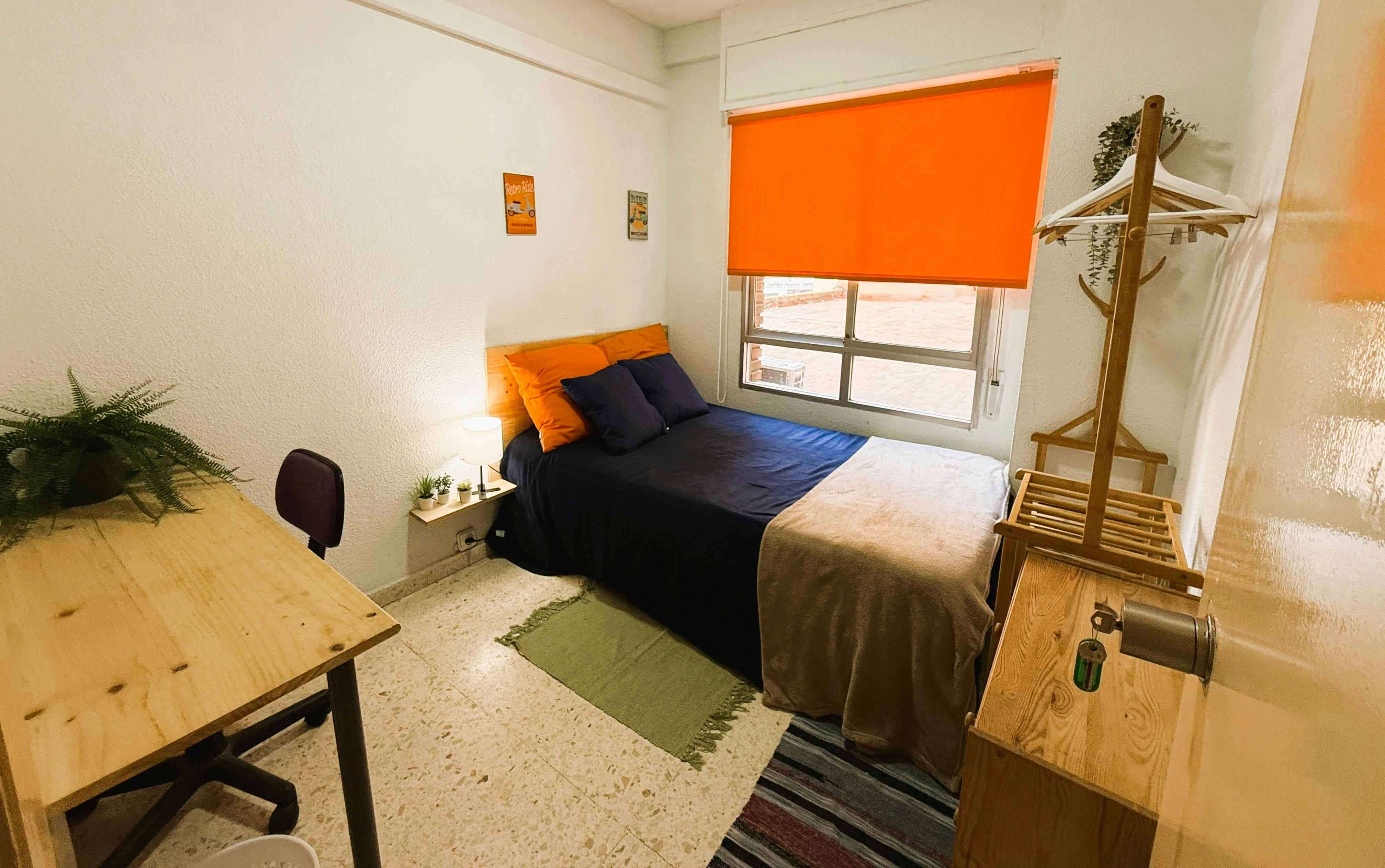 WG-Zimmer zu mieten für 350 € pro Monat in Cartagena, Calle Carlos III