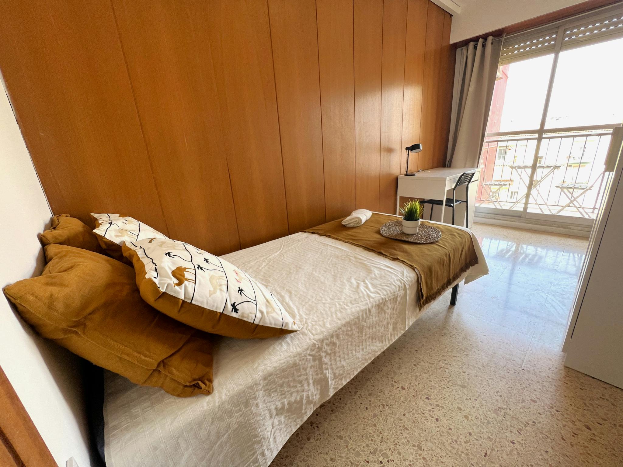 Avinguda de la Constitució, Valencia preview