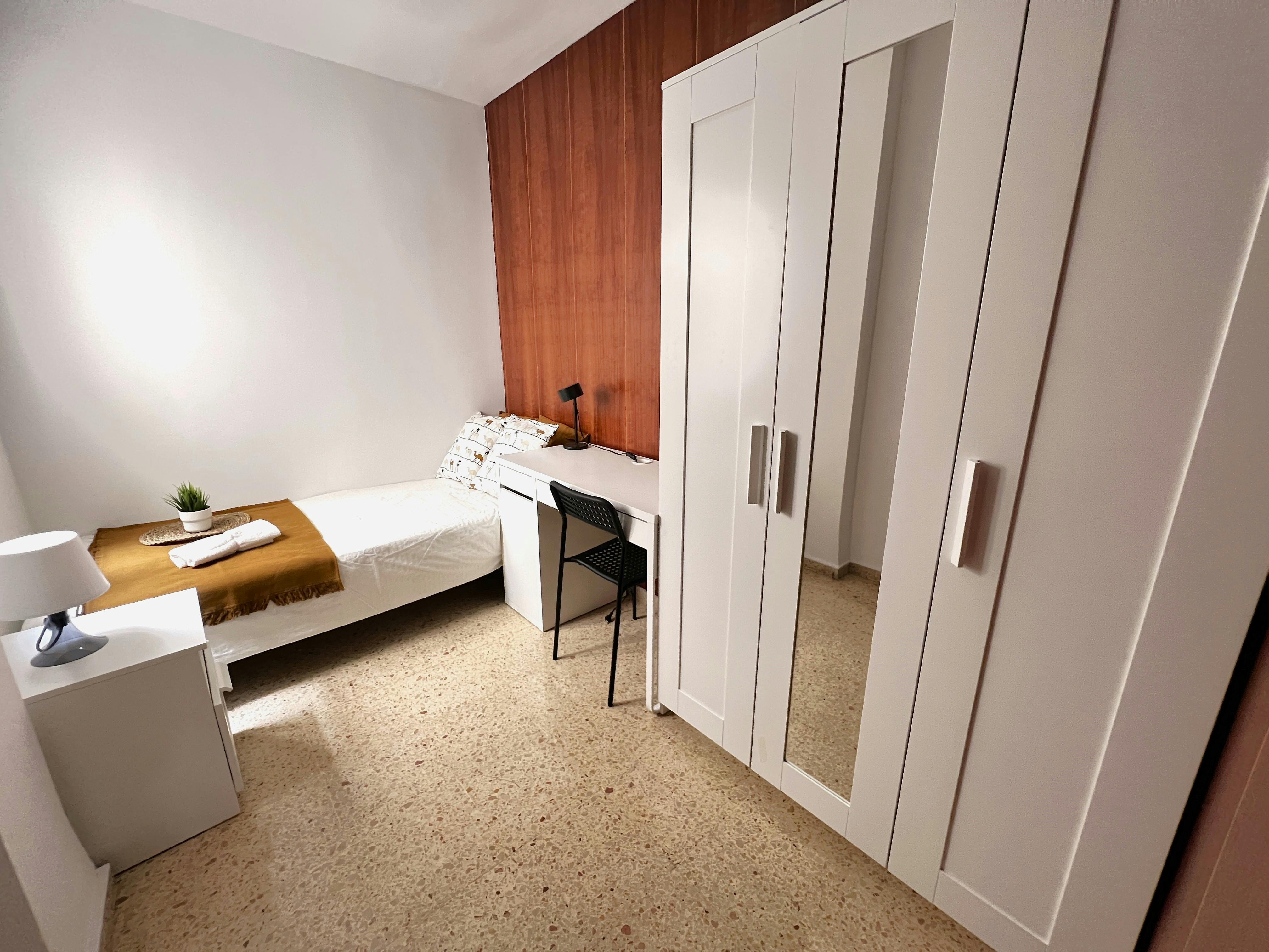 Avinguda de la Constitució, Valencia Valencia