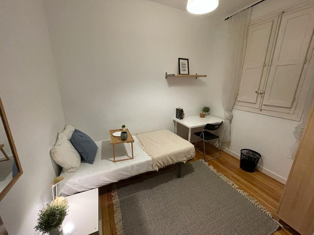 Calle de Santa Engracia, Madrid preview